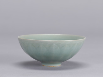 青磁蓮弁文碗 | Cultural Japan