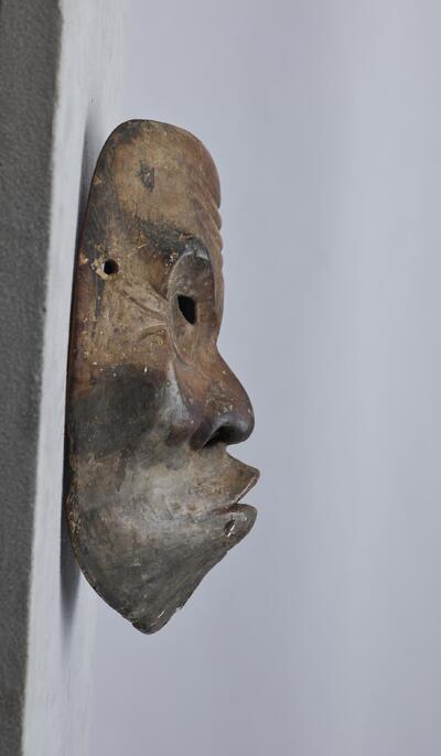 工芸品 国籍不明 オブジェ 仮面 アート ColBase