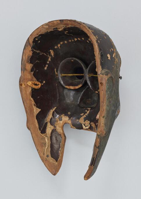 ☆K.COUNTRY Dシリーズがもつ華やかな場面の演出【彫刻装飾ギター