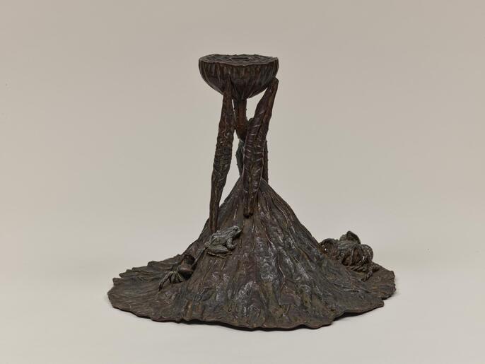 中国　古銅　宣徳銅　神獣形蝋立　燭台　M　R8650 中国　古銅　宣徳銅　神獣形蝋立　燭台　M　R8650