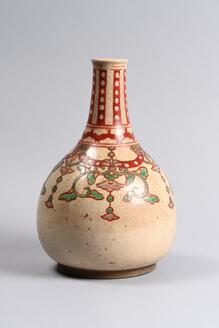 色絵瓔珞文徳利