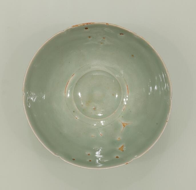 中華民国時代から輸入緑色の花模様の陶器茶碗 ColBase