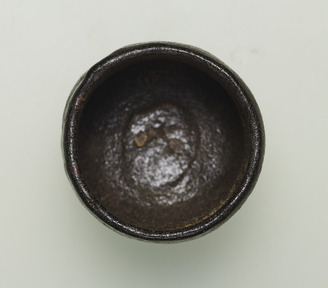 美しい古美術の陶器◼️蔵から美しい黒ぐろした黒楽の筒茶碗が出て来ました、茶道具 美しい古美術の陶器◼️蔵から美しい黒ぐろした黒楽の筒