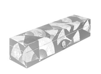 Box for tanzaku paper, Design of fans in maki-e lacquer
