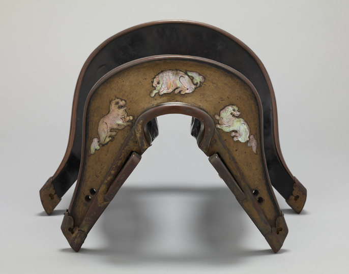 に*ろ様 象嵌作りの赤い漆器の印籠です。出来は素晴らしいと思いますが? Stay at Home with ART」企画第4弾 漆芸家・若宮隆志オンライン作品