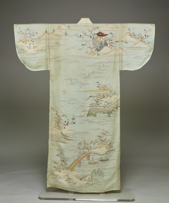 Sお仕立て上がり正絹小袖 13参り 甘い朱色地に花、鼓模様 流水 