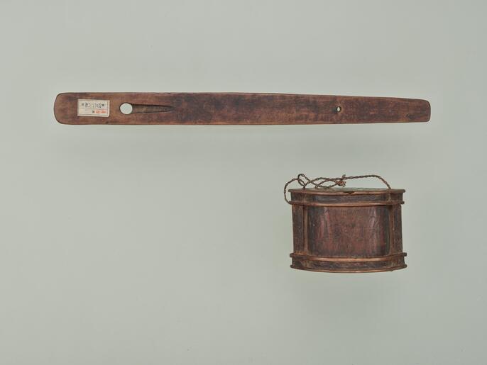 時代物 置根付 天然素材 在銘 【江戸の暮らし 煙管】高約6.3cm 重156ｇ 当時物 水パイプ 八仙園 喫煙具 中国 レトロ アンティーク 骨董 水煙管