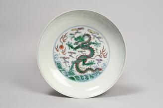 豆彩龍文皿