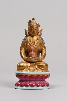 金地粉彩観音像