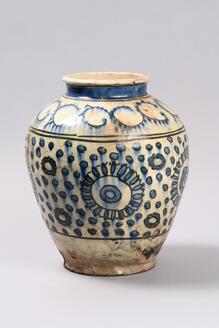 白釉黒彩藍彩壺