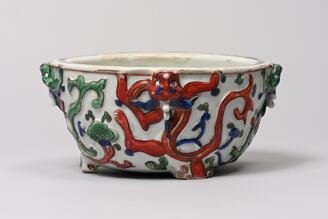 五彩螭龍文香炉