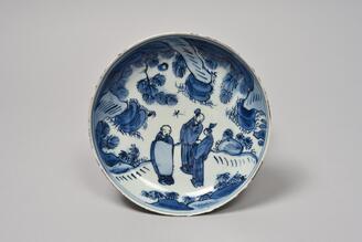 青花山水人物図皿