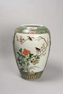 五彩花鳥文壺