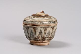 Covered Box with Lotus Petals