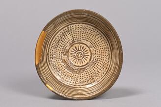 粉青印花連珠文碗