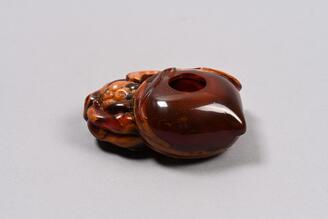 桃仏手柑形琥珀水丞