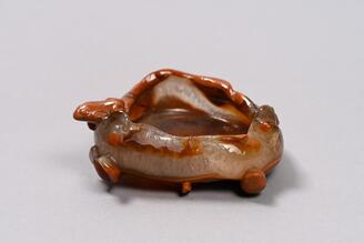 蓮葉形瑪瑙筆洗