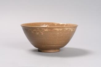 青磁刻花花文鉢