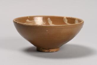 流泥文碗