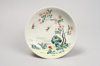 粉彩花鳥図皿