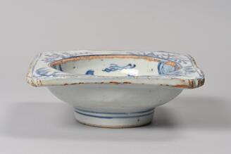 青花山水人物文鉢