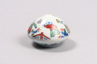 Box in the Shape of a Wish-Granting Jewel Painted with Images of Children