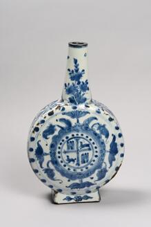 Flask, Design of flowers and bird in underglaze blue
