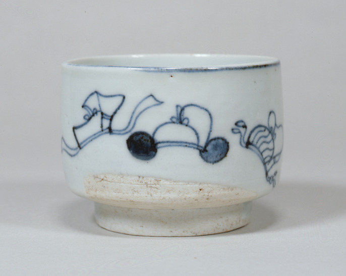 中国　呉須染付　神獣花卉文盤　皿　N　6811 中国 呉須染付 神獣花卉文盤 皿 N 6811 - メルカリ