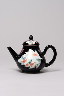 五彩花卉文水注