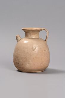 Ewer, White porcelain