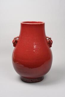 紅釉鹿耳壺
