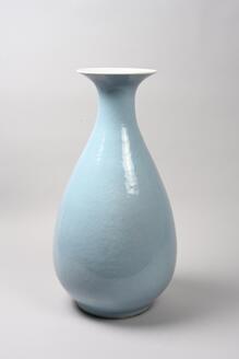 淡藍色釉瓶