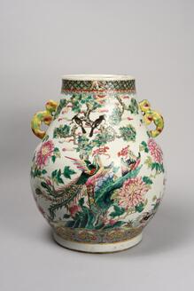 粉彩花鳥文双耳壺