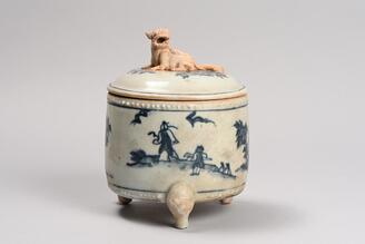 青花人物図蓋付香炉