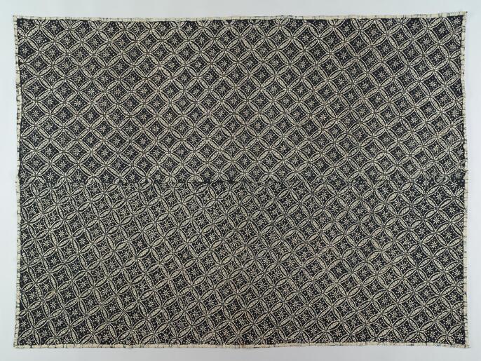 推定20世紀半ばに製作されたold batik ／手描き／伝統柄／藍ソガ染め 推定20世紀半ばに製作されたold batik ／手描き／伝統柄／藍ソガ染め