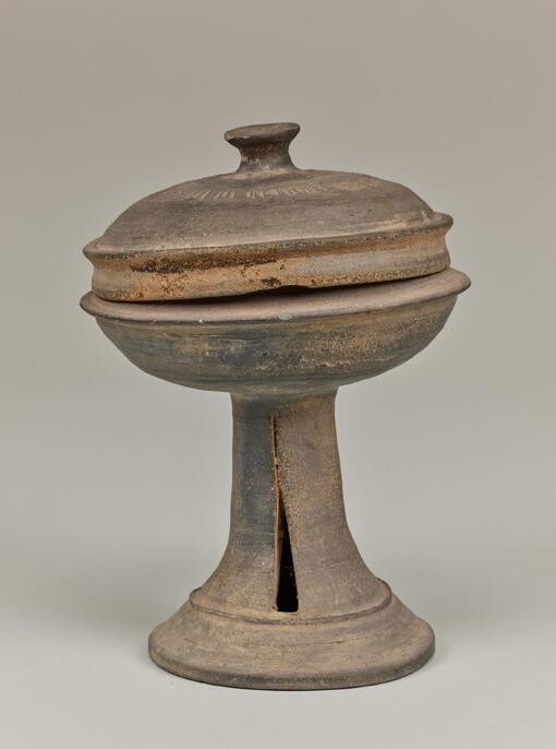 アンティーク帝政様式結束装飾蓋物 アンティーク帝政様式結束装飾蓋物